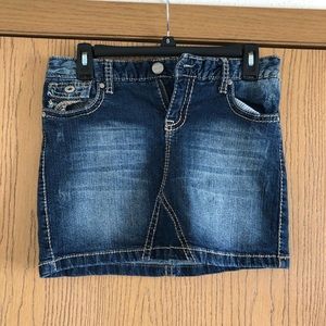 Maurice’s mini skirt